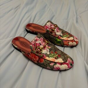 Gucci blooms Princetown mules 37